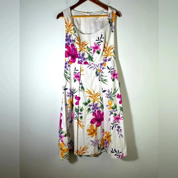 Eva Mendes Floral A Line Dress - Picture 1 of 4